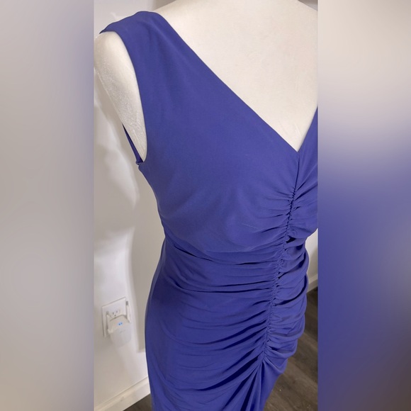 Calvin Klein V-neck Ruched Sexy Flattering Periwinkle Cocktail Party Dress 10P - Picture 2 of 11